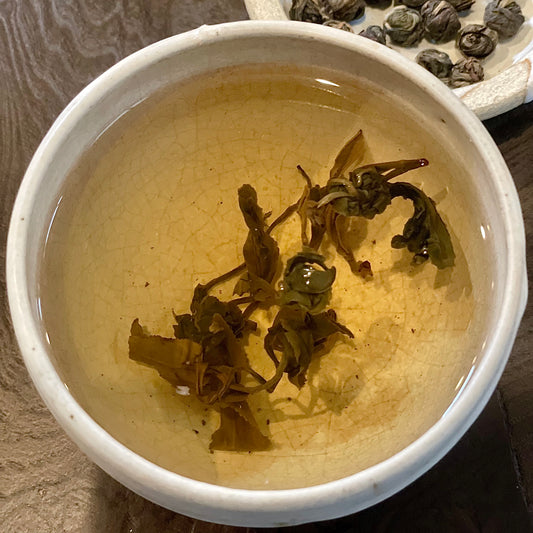 Whole leaf green tea pearls